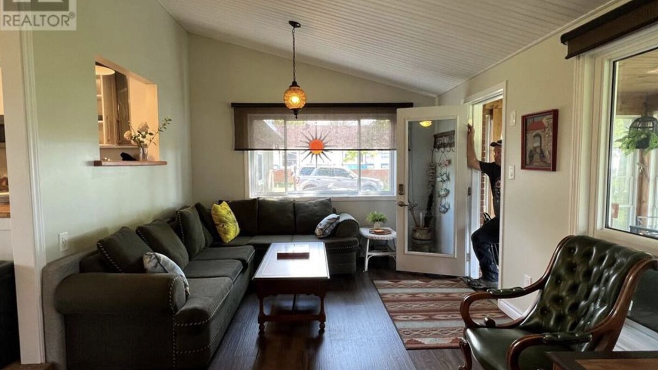 Photo of Livingroom in Kingsville