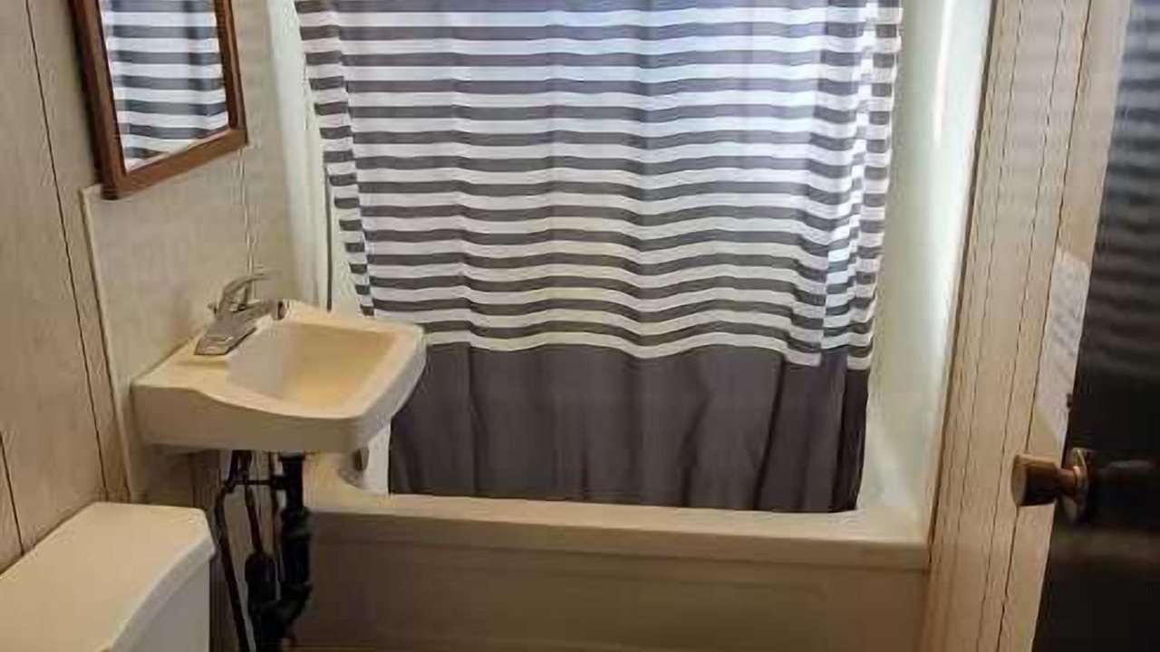 Photo of Bathroom in Carling
