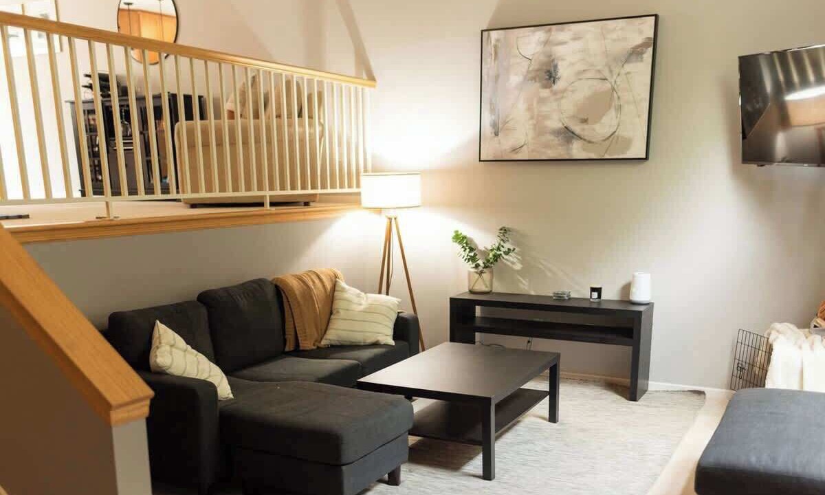 Photo of Livingroom in Eden Prairie