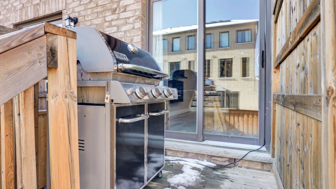 Photo of Outdoor in Mineola