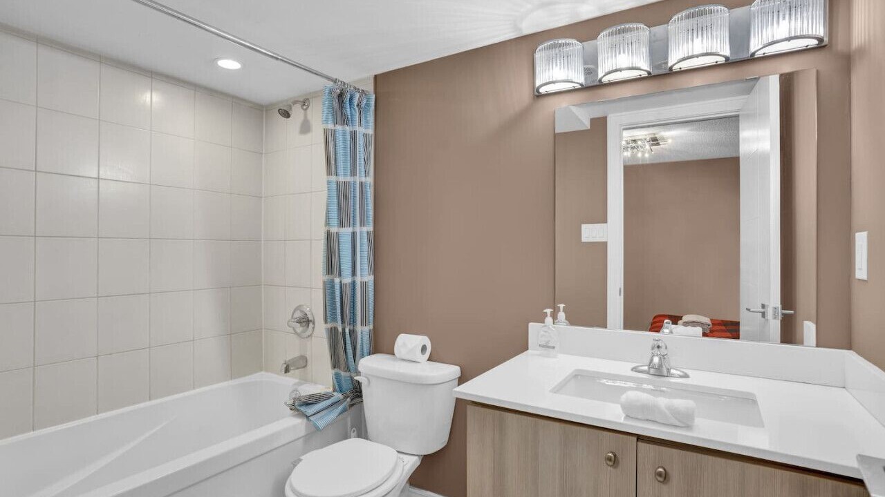 Photo of Bathroom in Mineola