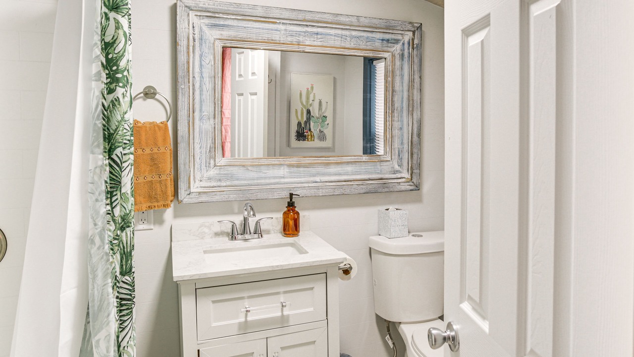 Photo of Bathroom in Lind-Bohanon