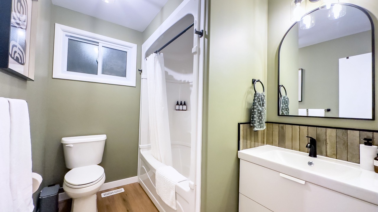 Photo of Bathroom in Thunder Bay