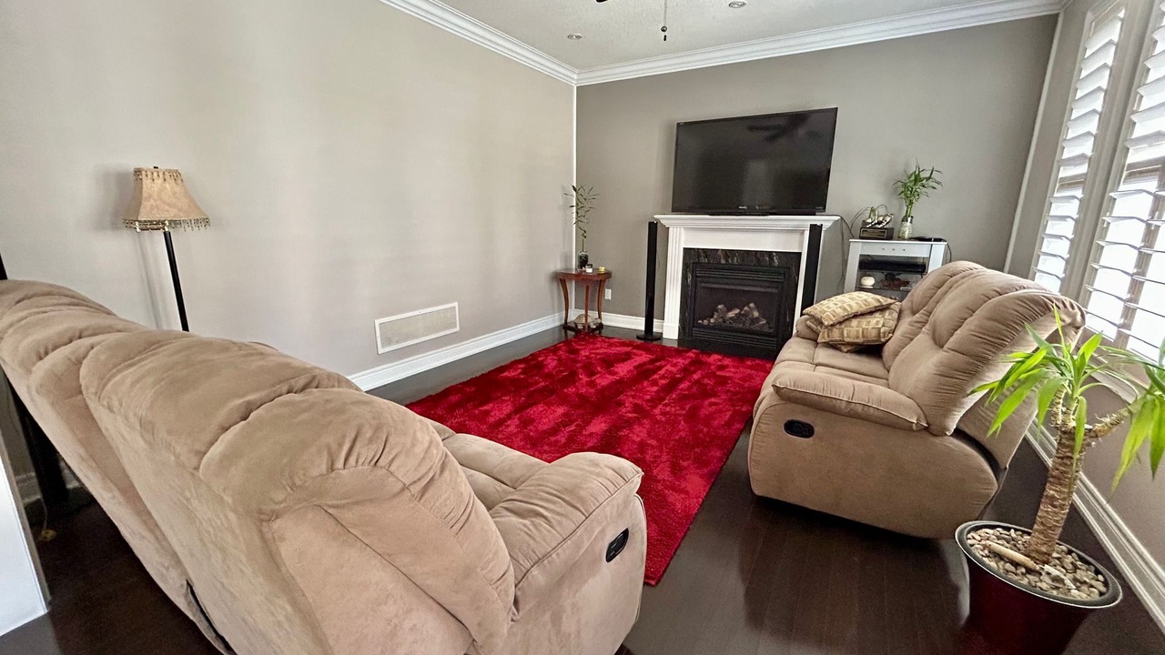 Photo of Livingroom in Brampton