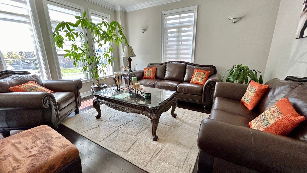 Photo of Livingroom in Brampton