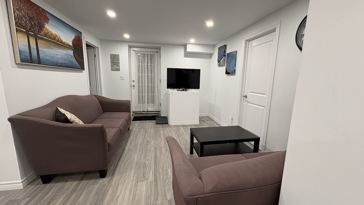 Photo of Livingroom in Thorold