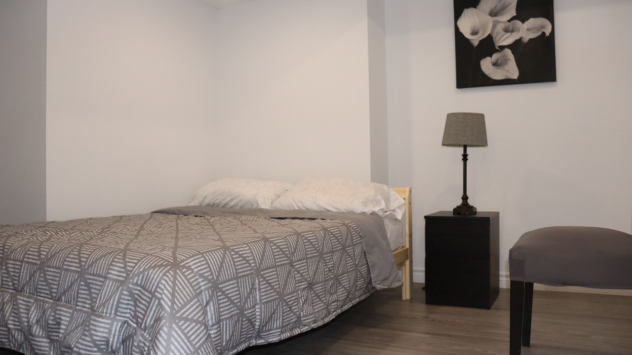 Photo of Bedroom in Thorold