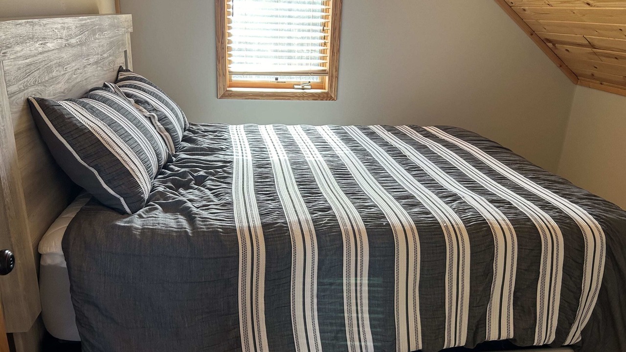 Photo of Bedroom in Walker