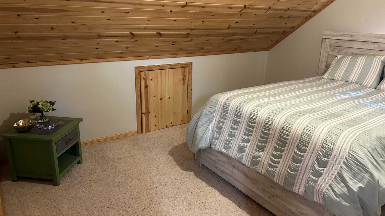 Photo of Bedroom in Walker