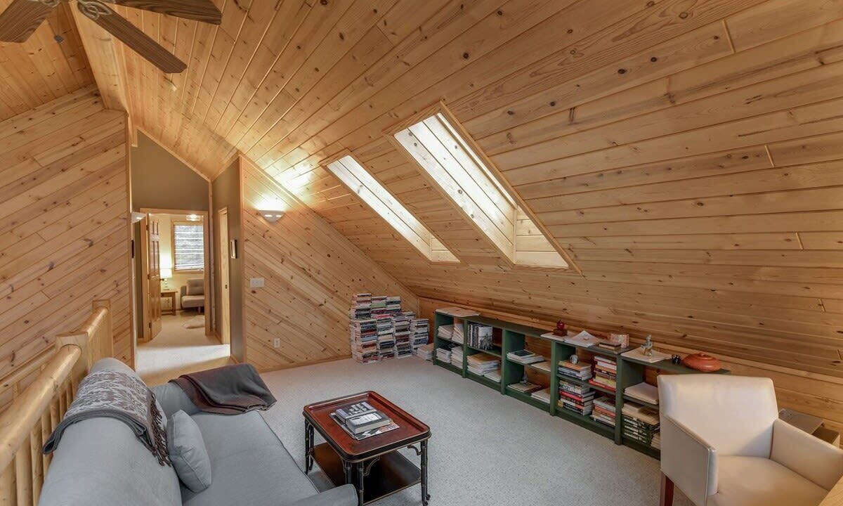 Photo of Livingroom in Walker