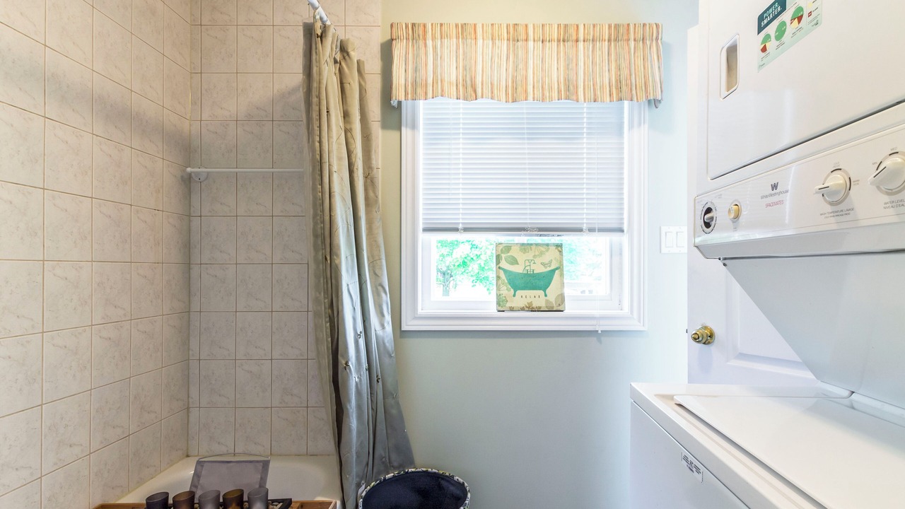 Photo of Bathroom in Port Burwell