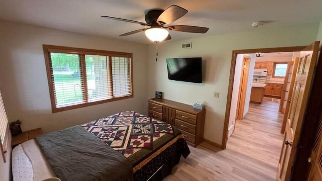 Photo of Bedroom in Glenwood