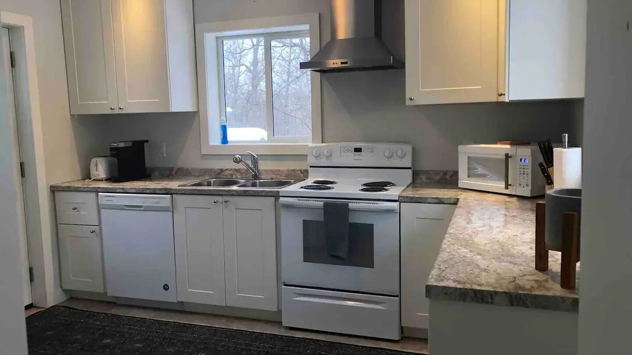 Photo of Kitchen in Keewatin