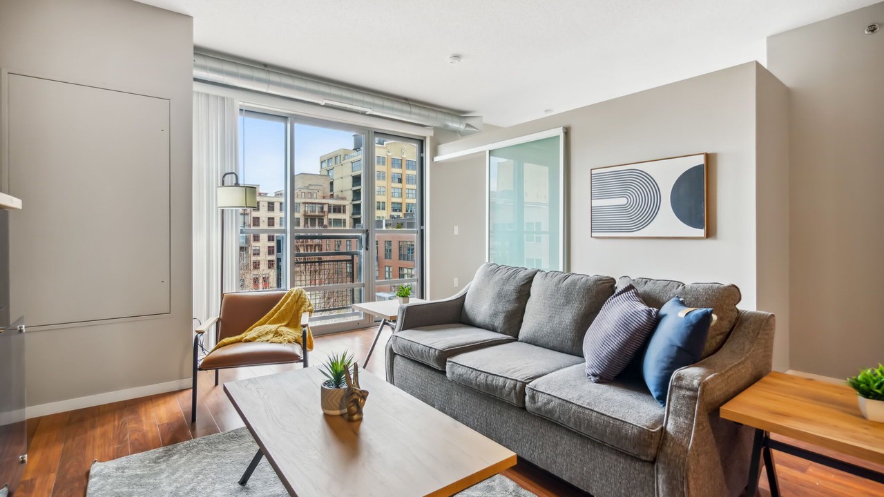 Photo of Livingroom in Mill District