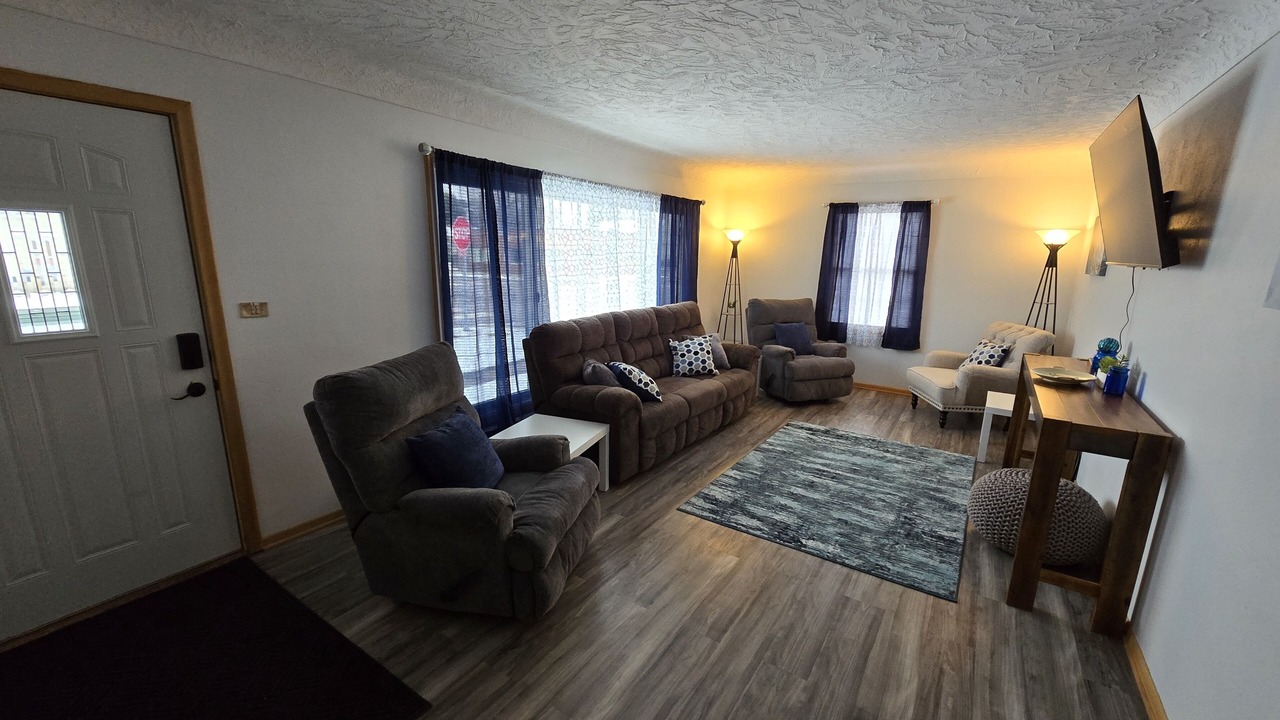 Photo of Livingroom in Courtland