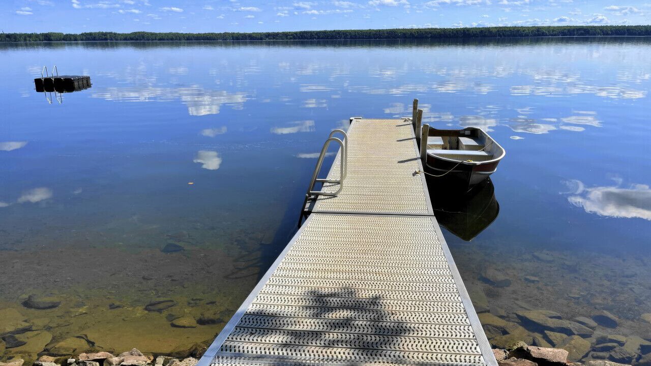 Photo of Others in Head Lake