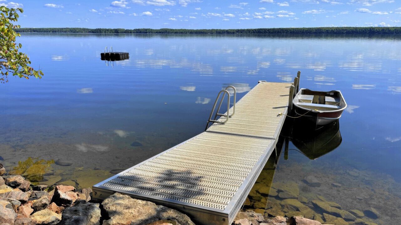 Photo of Others in Head Lake