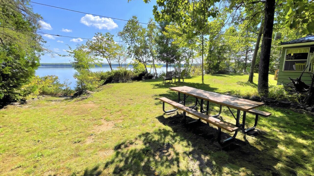 Photo of Outdoor in Head Lake
