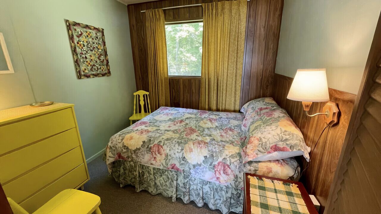 Photo of Bedroom in Head Lake