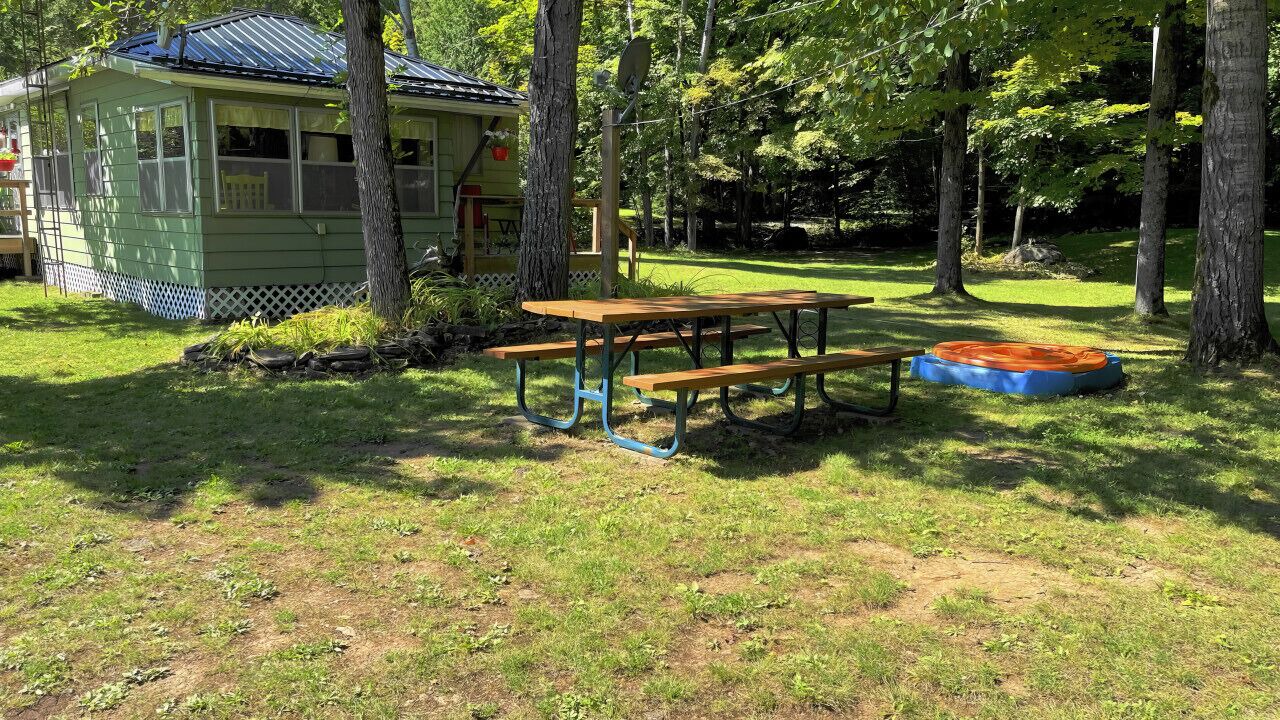 Photo of Outdoor in Head Lake