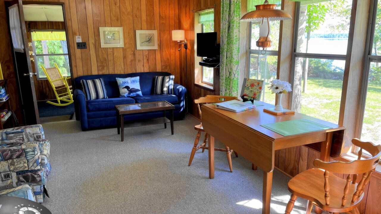 Photo of Livingroom in Head Lake