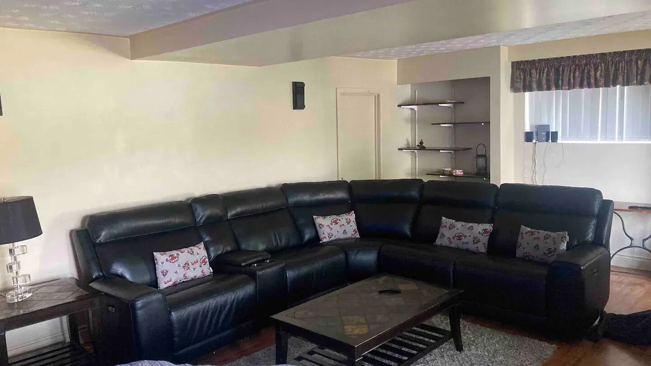 Photo of Livingroom in French River