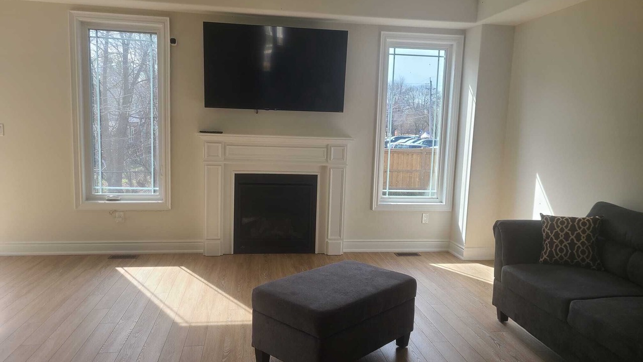 Photo of Livingroom in Cobourg