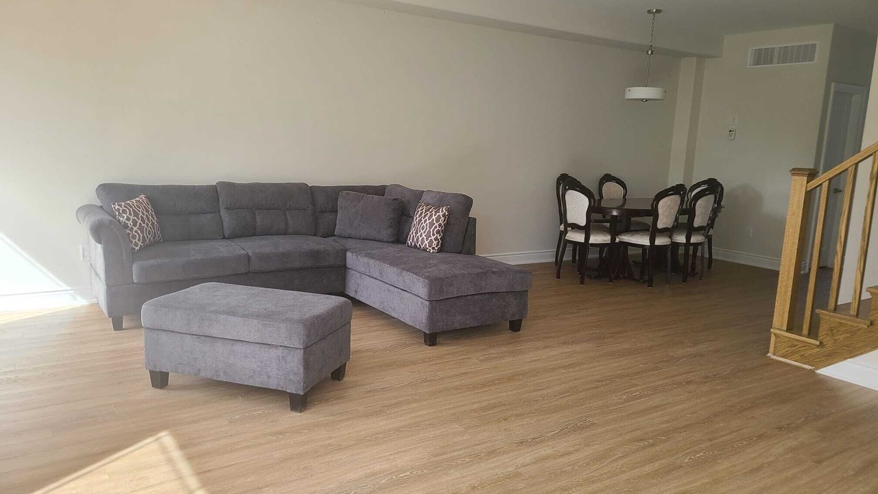 Photo of Livingroom in Cobourg