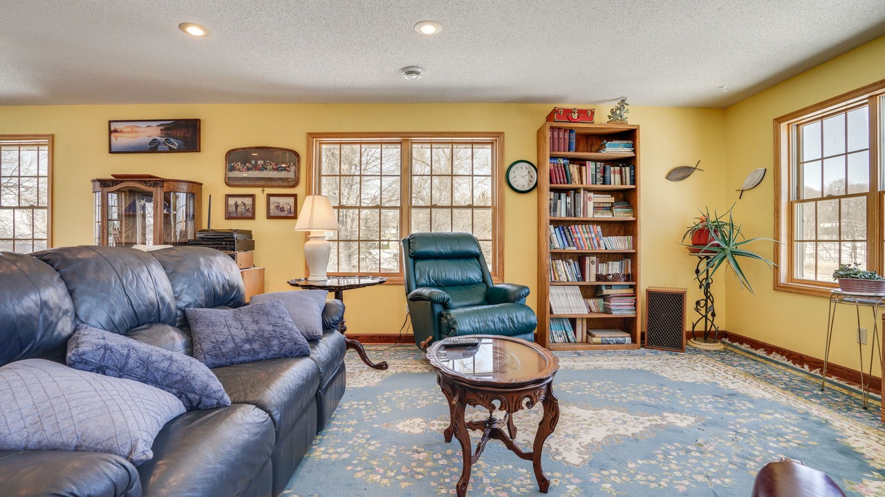 Photo of Livingroom in Forest Lake