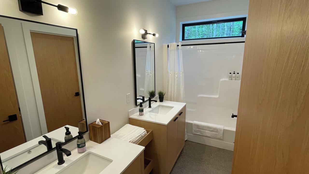 Photo of Bathroom in Two Harbors