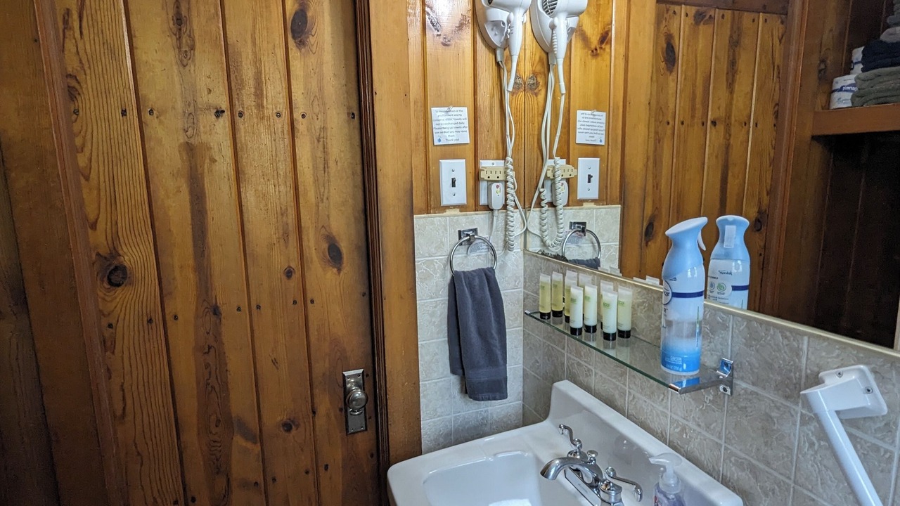 Photo of Bathroom in Park Rapids