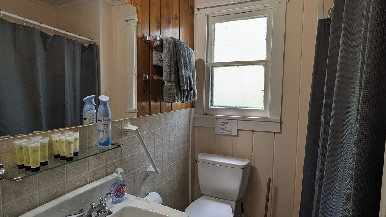 Photo of Bathroom in Park Rapids