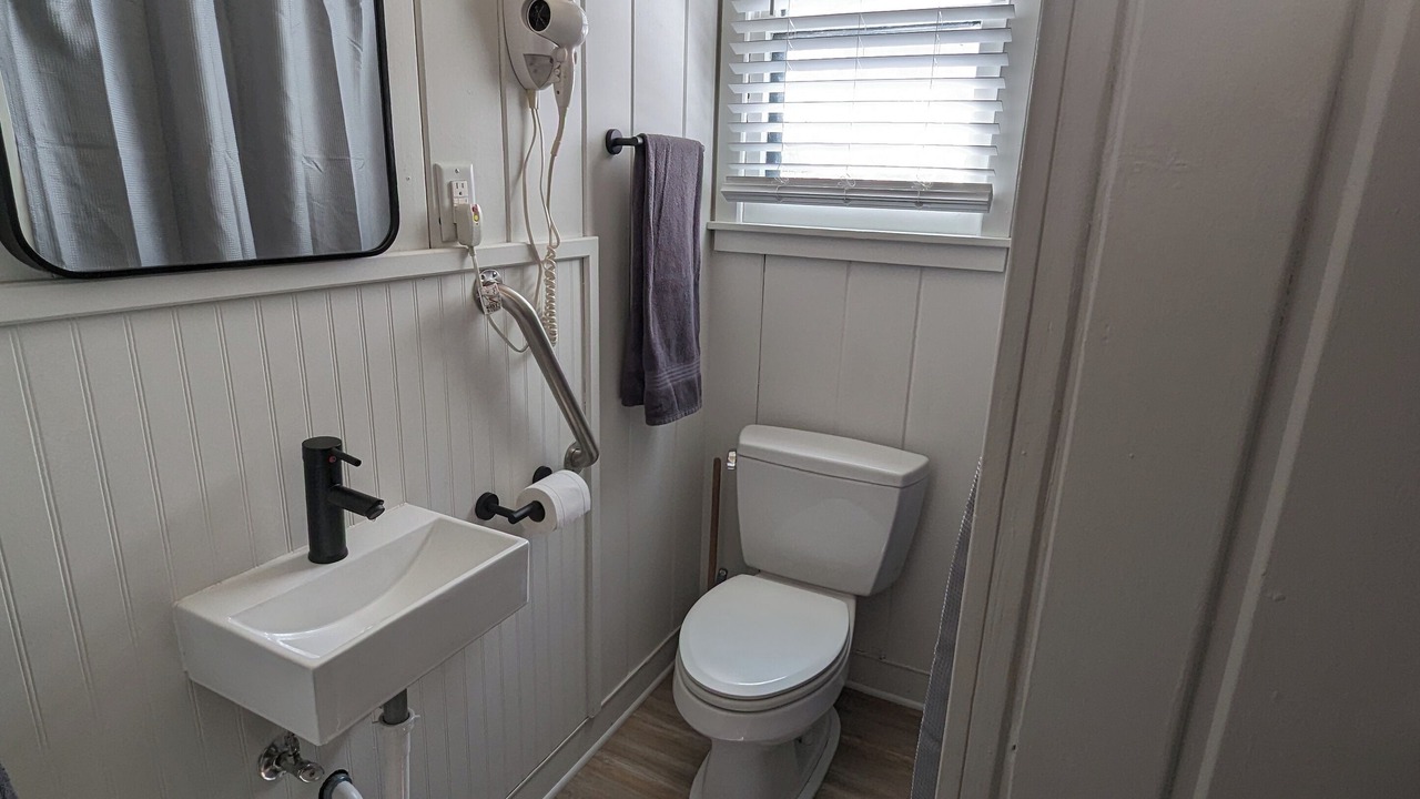 Photo of Bathroom in Park Rapids