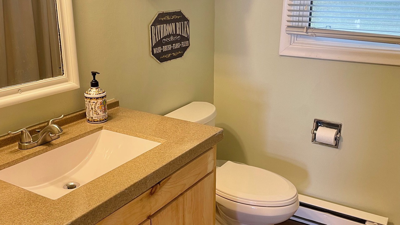 Photo of Bathroom in Harwood