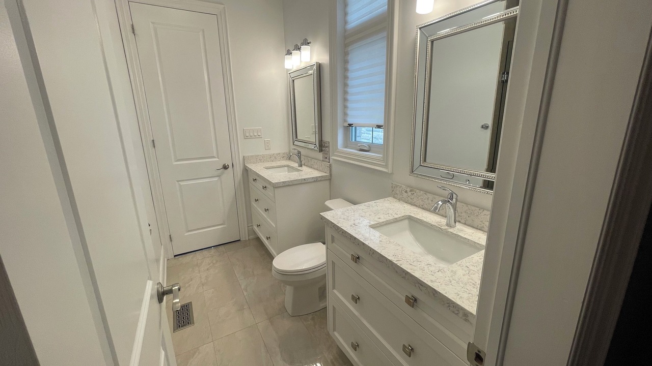 Photo of Bathroom in King City