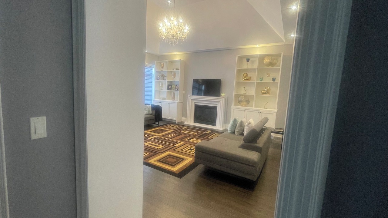 Photo of Livingroom in King City
