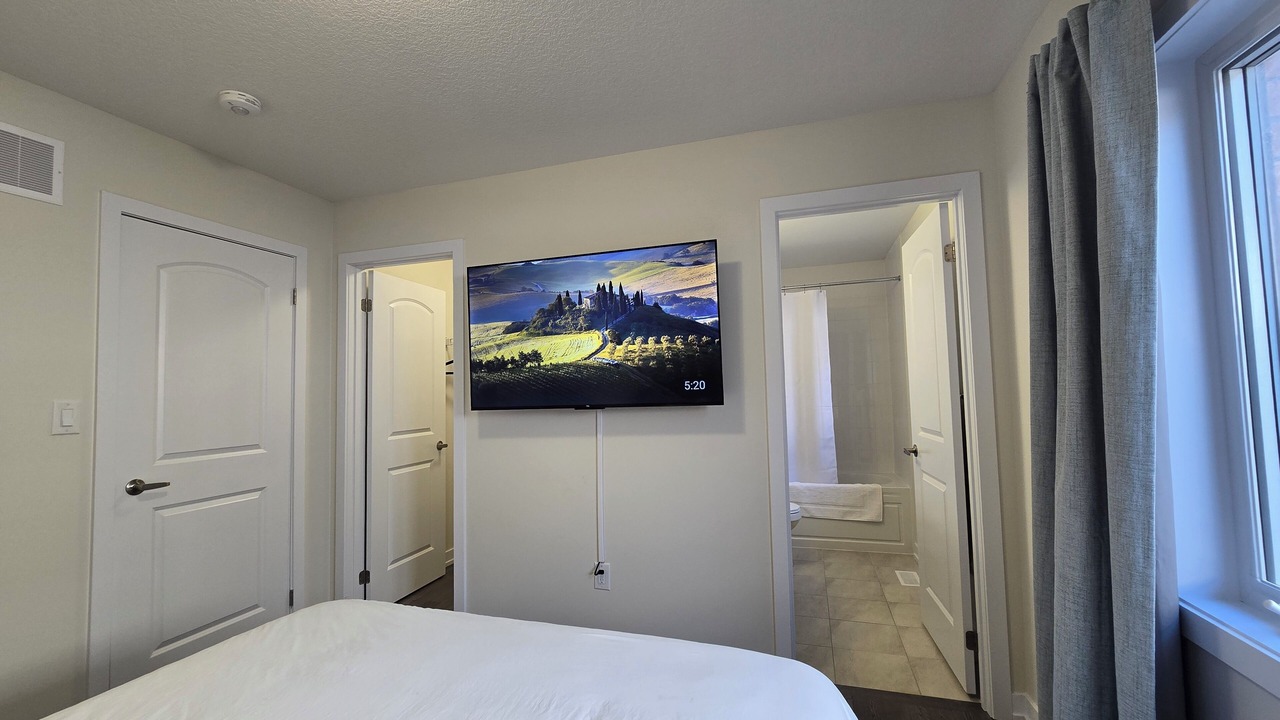Photo of Bedroom in Thorold