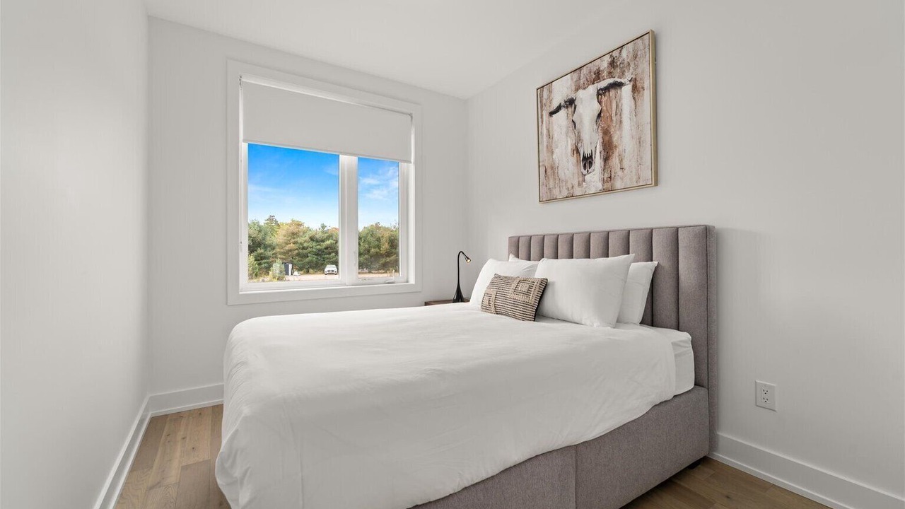 Photo of Bedroom in Gravenhurst