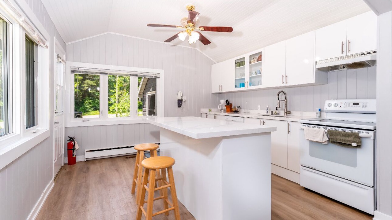 Photo of Kitchen in Gravenhurst