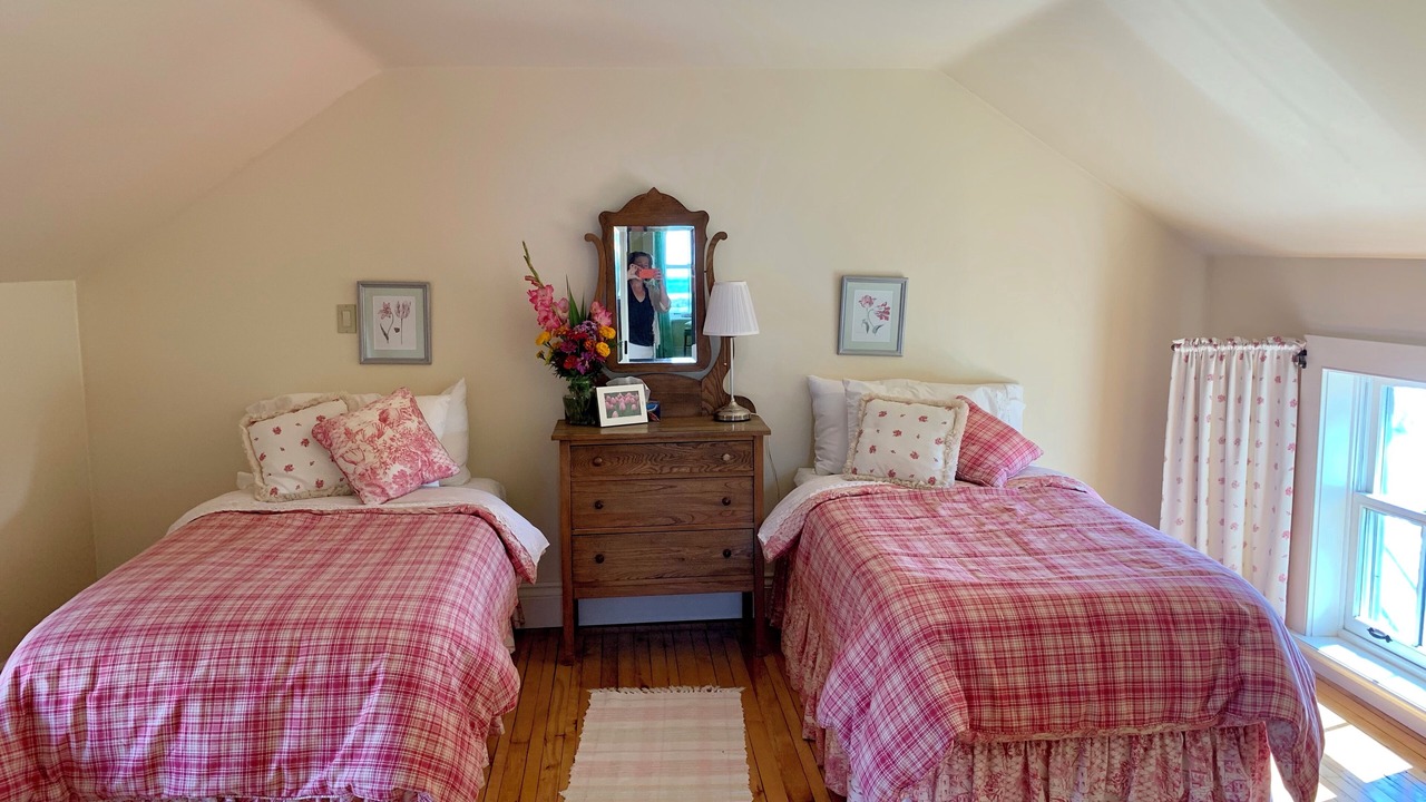 Photo of Bedroom in Roseneath