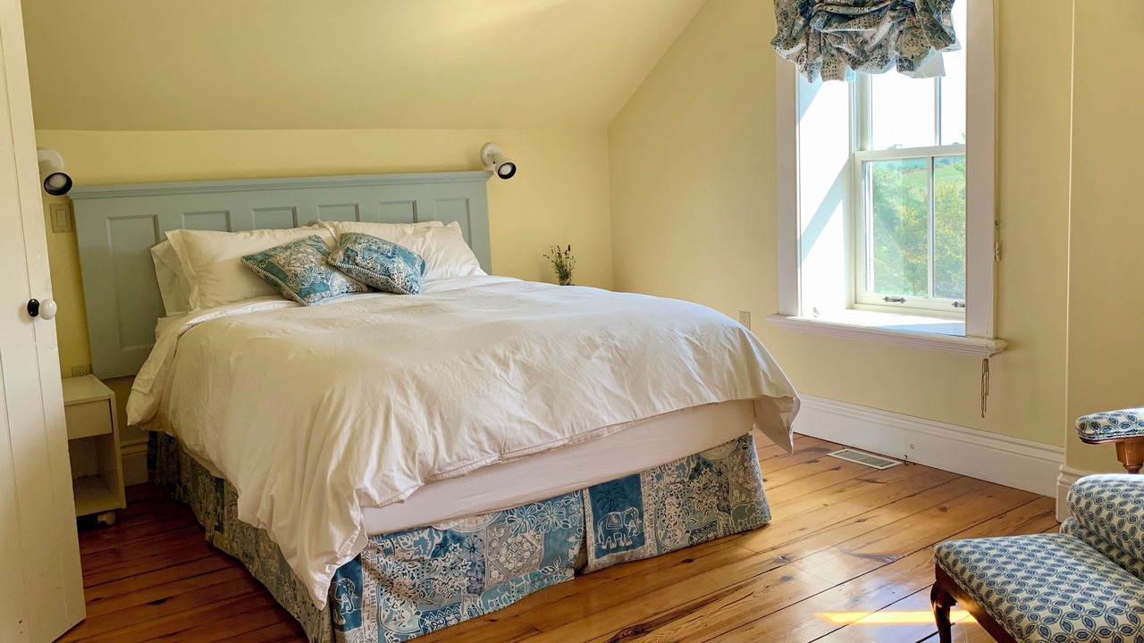 Photo of Bedroom in Roseneath