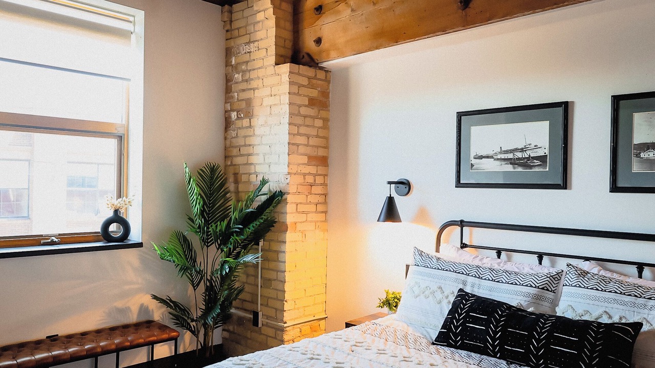 Photo of Bedroom in Canal Park