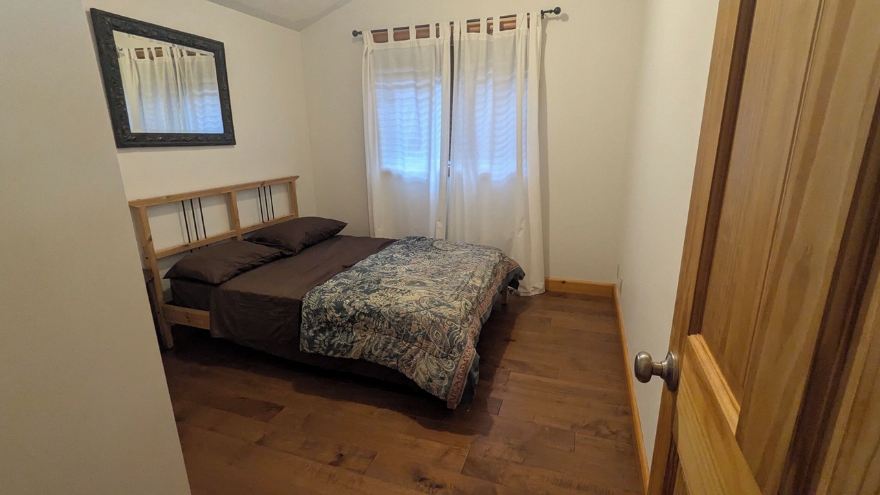 Photo of Bedroom in Wymbolwood Beach