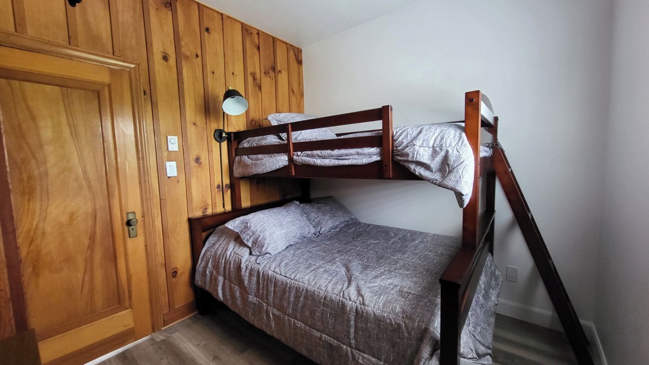 Photo of Bedroom in Port Loring
