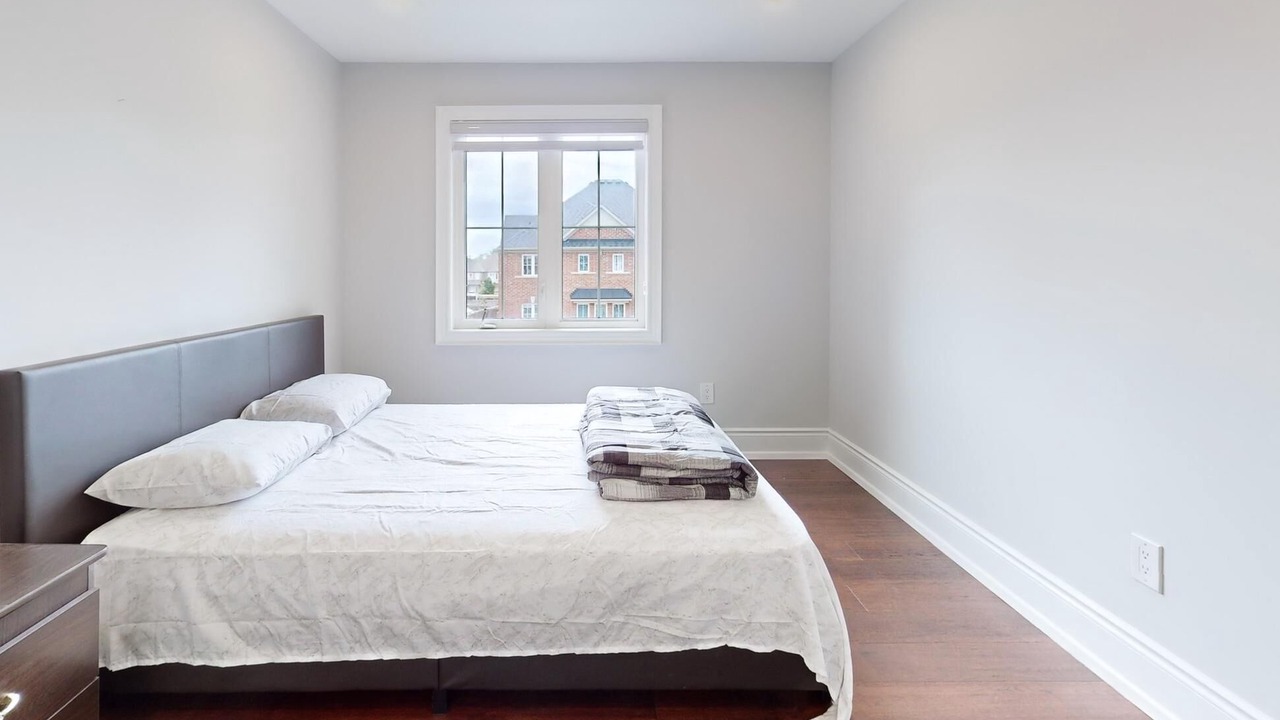Photo of Bedroom in Ajax