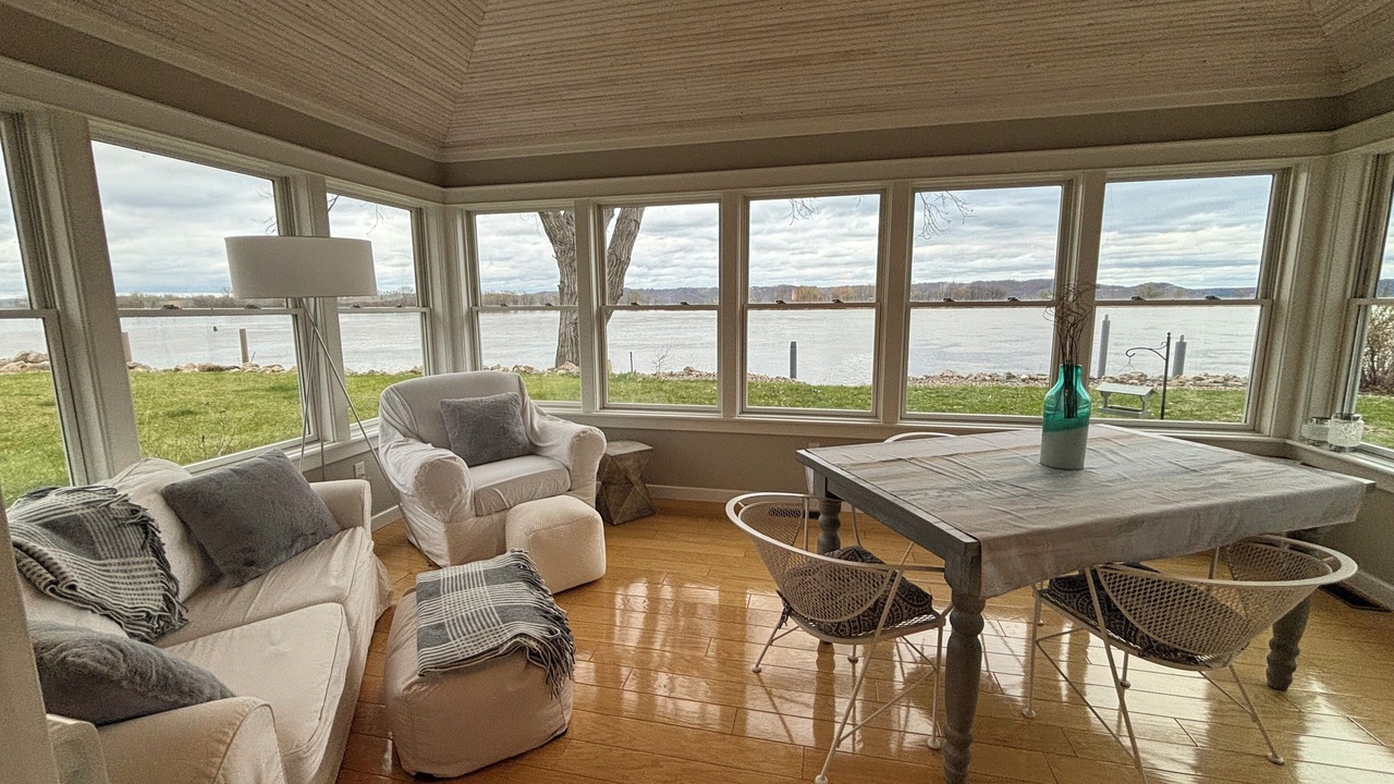 Photo of Livingroom in Brownsville