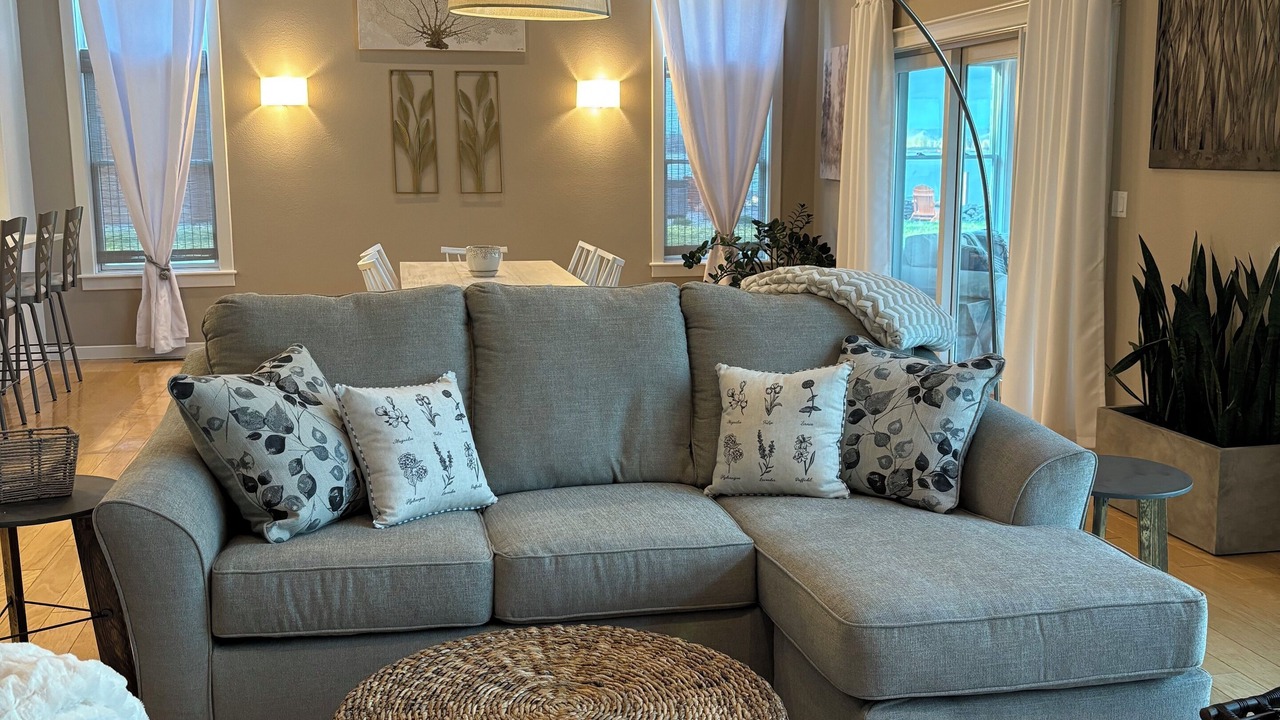 Photo of Livingroom in Brownsville