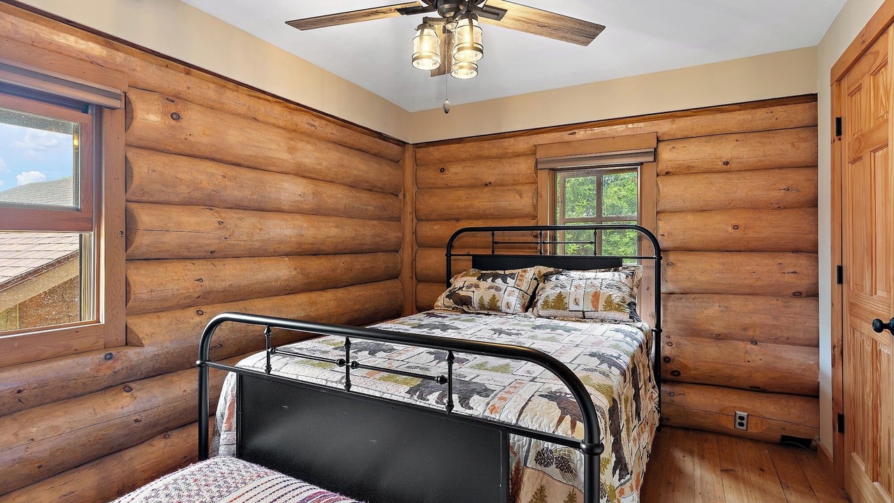 Photo of Bedroom in Lindstrom