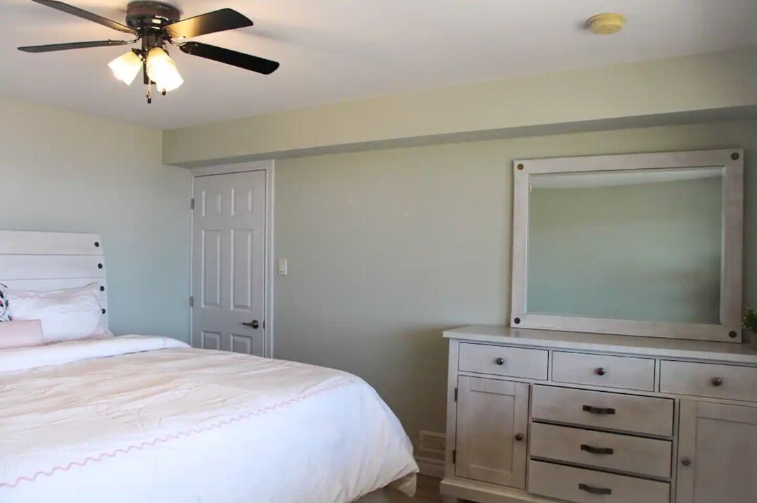 Photo of Bedroom in Grand Bend