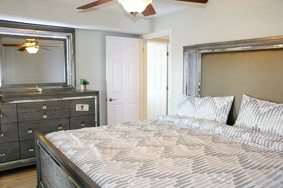Photo of Bedroom in Grand Bend